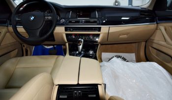 BMW 520i 2015 Gcc Under Warranty till 2019 Finance Only Serious buyers. full