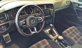 GOLF GTi GCC SPECS 1 OWNER NO PAINT OR ANY ACCIDENT full