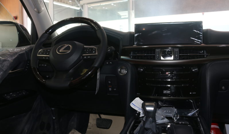 Lexus LX 570 full