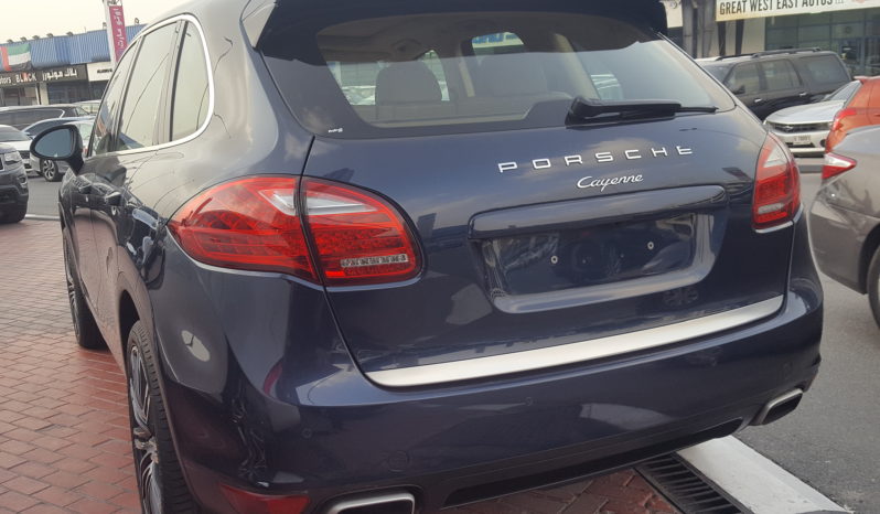 Porsche Cayenne V6 2013 full