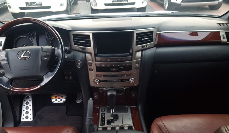 Lexus LX 570 2015 Model full